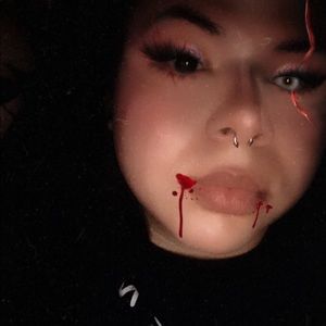 Meet your Posher, Juliana